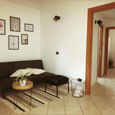 La Via Del Mare Apartment